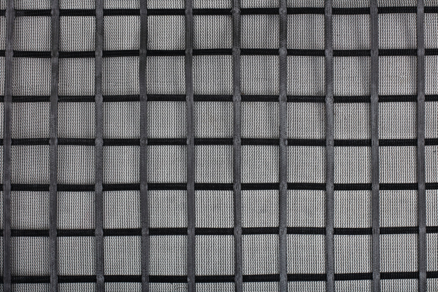 FLEXIMESH-FR 1.9M X 10M BLACK